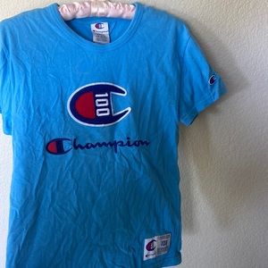 Never worn, great quality with texture in middle stitching logo!